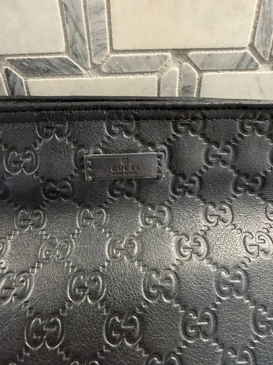 Gucci Black Embossed GG Leather Shoulder Bag with Adjustable Strap - Picture 3 of 10